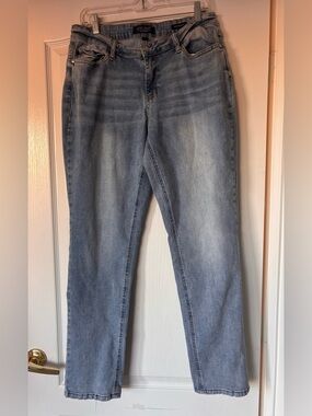Judy Blue Light Wash Boyfriend Fit Jeans women’s size 13/31 light wash denim
